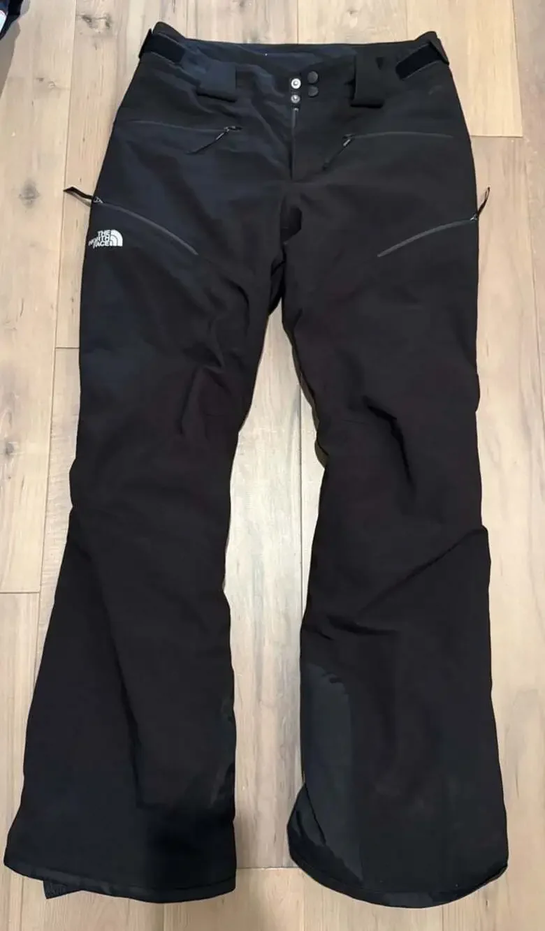 The North Face NF0A3KQQ Ski Snowboard Pants